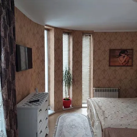 апартамени 1 кімнатна суховоля *